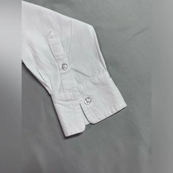 Gap Long Sleeve Button Down Cropped Shirt NWOT Size XS - Picture 5 of 7